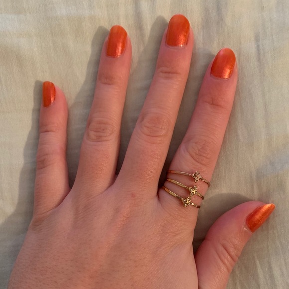 Stella & Dot Moraley Flower Stackable Gold Ring - Picture 3 of 4